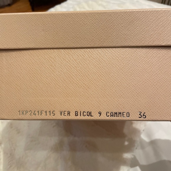 Prada black and tan patent leather open toe pumps size 36 6 US - Picture 7 of 7